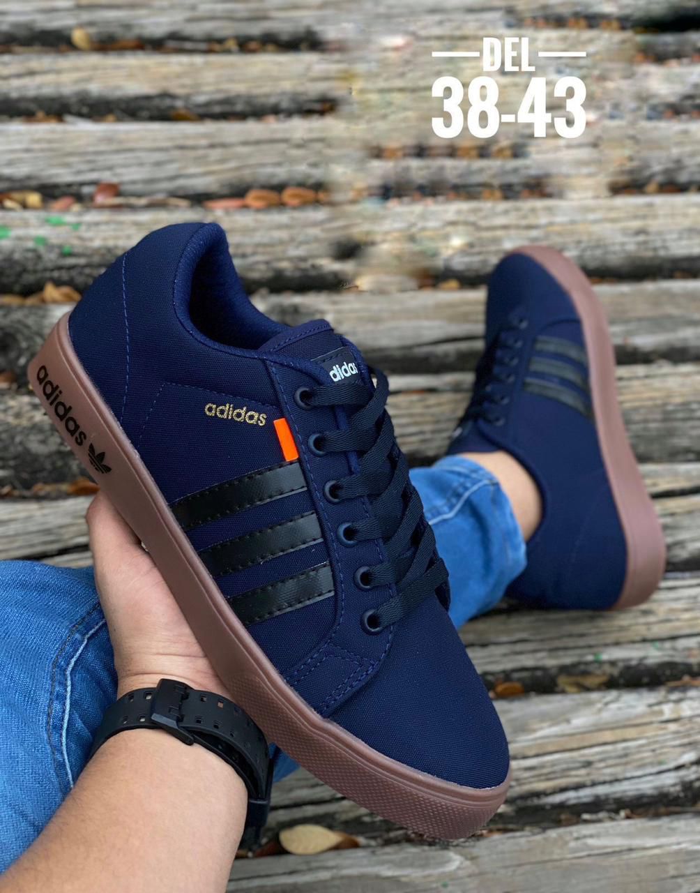 ADIDAS BANDERA