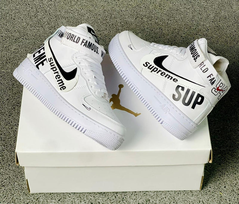 NIKE AIR FORCE ONE SUPREME